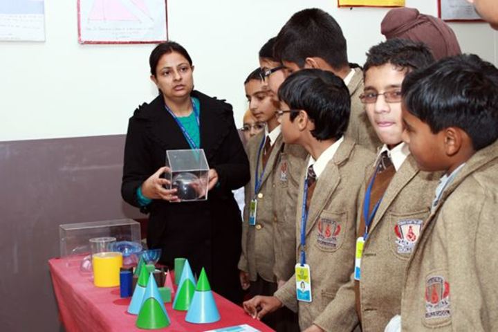 Oxbridge World School- Maths Lab