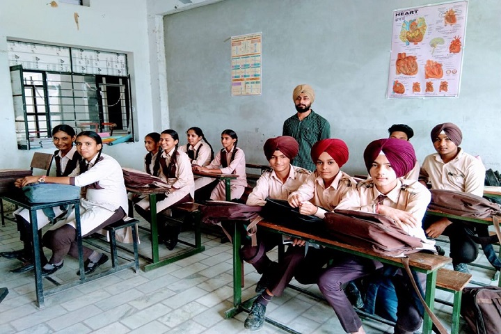 R P International Senior Secondary School-Classroom