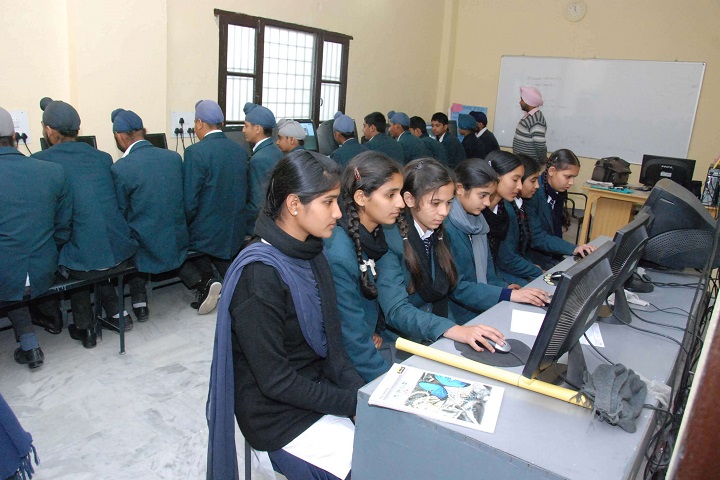 S S Bajwa Memorial Public School-Computer Lab