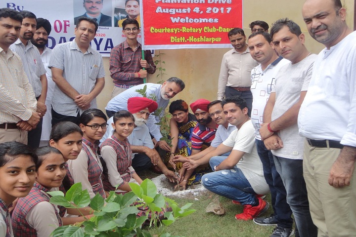 SVJC DAV Public School-Plant a Tree Programe