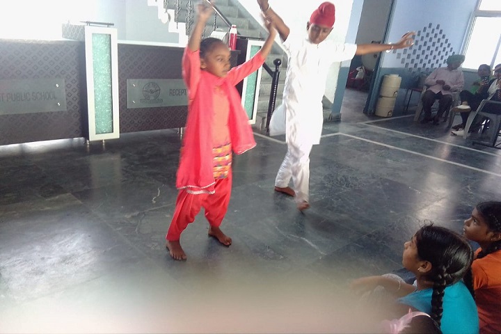 Sacred Heart Public School-Dance Room