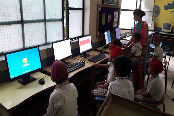 Saint Kabir Convent Day Boarding Senior Secondary School-Computer Lab