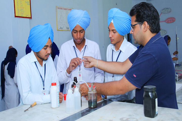 Sant Attar Singh Akal Acadamy-Laboratory