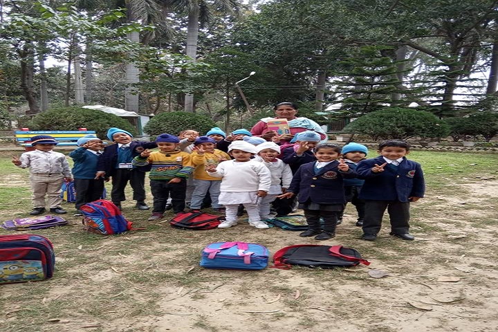 Sant Kirpal Singh Sewa Panthi Public School-picnic