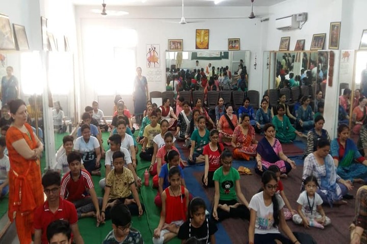 Shiv Jyoti Public School-Yoga