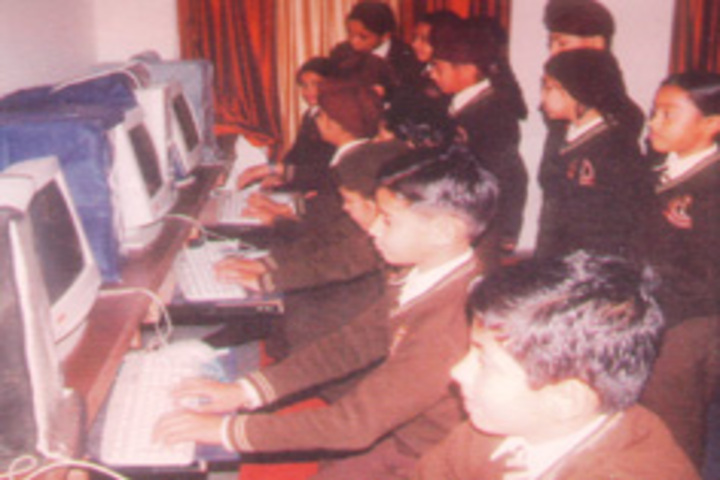 Shivalik View Public School-Computer Lab