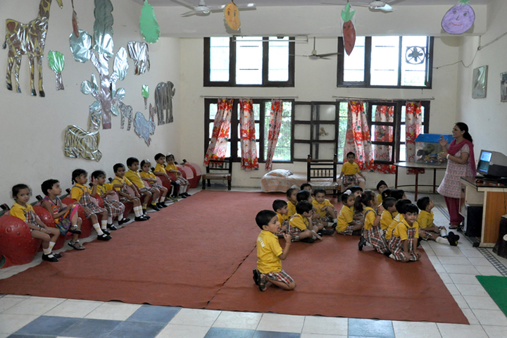 Shiwalik Public School-Junior Class Room