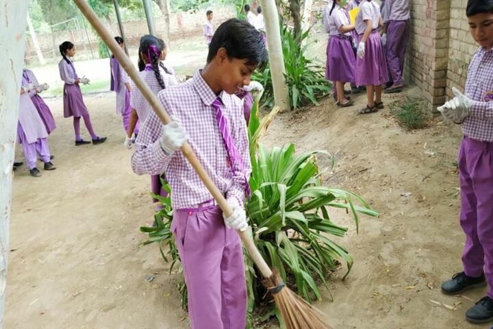 Shri Guru Hargobind Sahib Public School-Swach Bharat