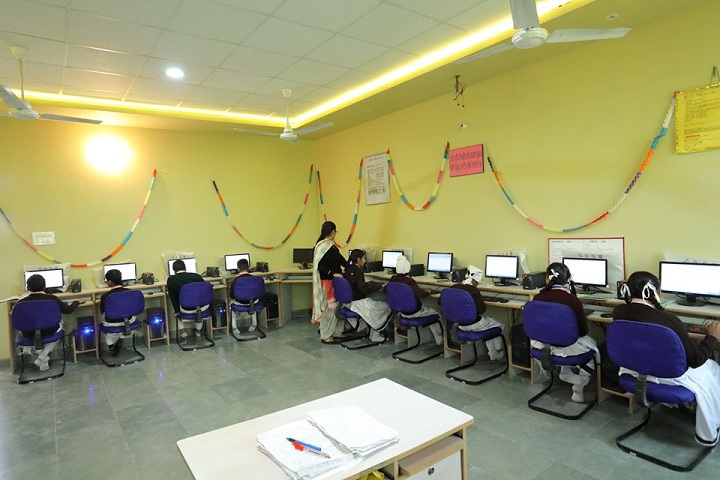 Shri Guru Ravi Dass Public School-IT-Lab