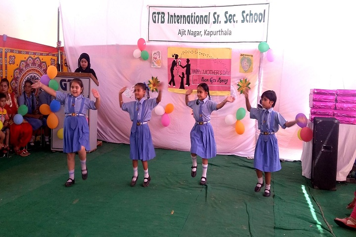 Shri Guru Tegh Bahadur International Senior Secondary School- uniform