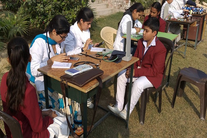 Shri Roshan Lal Jain Sarvhitkari Vidya Mandir- Health and medical check up