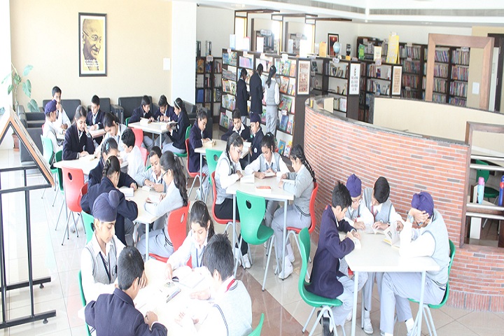 Smart Wonders School-Library