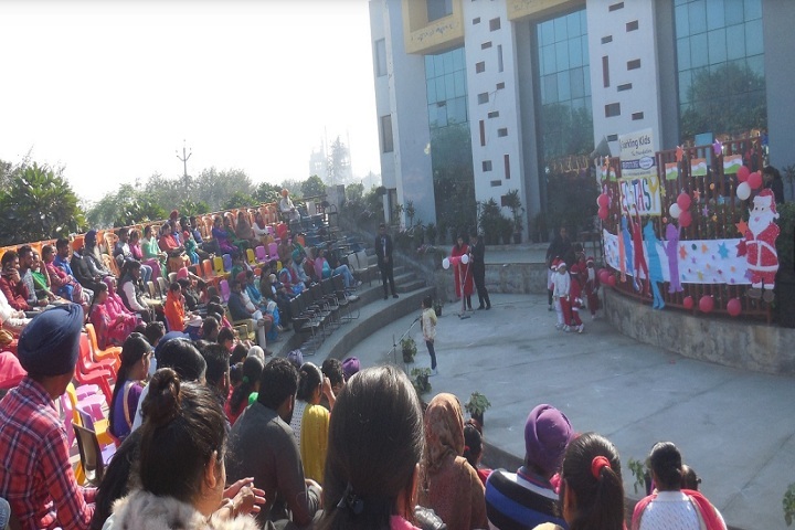 Sparkling Kids The Foundation-Christmas Celebrations