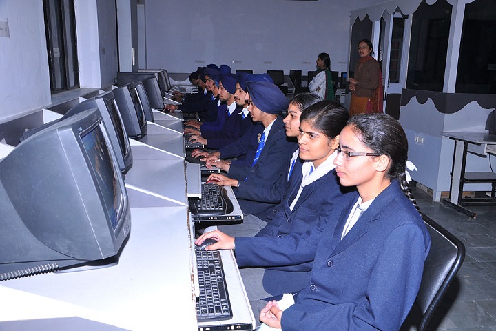 Sri Guru Hakrishan Senior Secondary Public School-Computer Lab