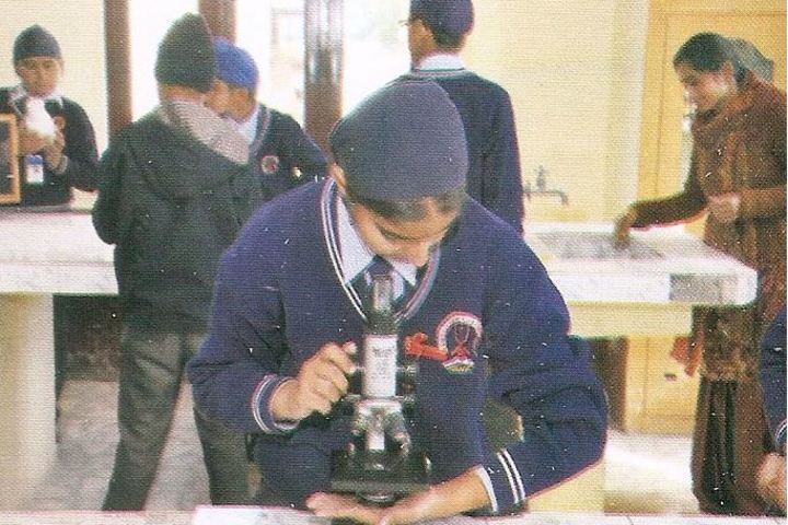 Sri Guru Hargobind Sahib Convent School-Physics Lab
