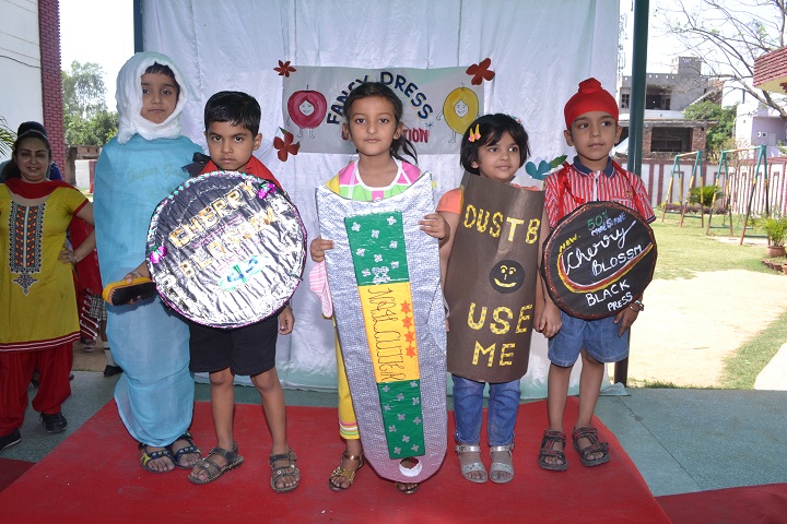 Sri Guru Harkishan Public School-Fancy Dress Competition