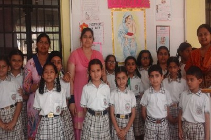 Sri Guru Harkishan Public School-Mothers Day Celebrations