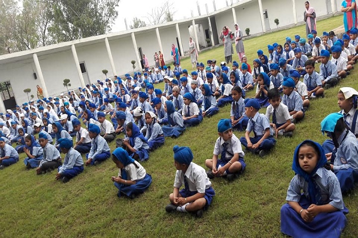 Sri Guru Harkrishan International School-Yoga Day