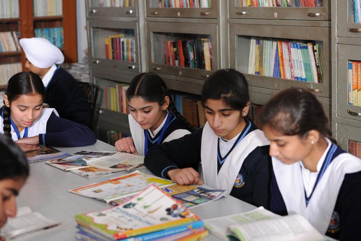 Sri Guru Harkrishan Public School-Library