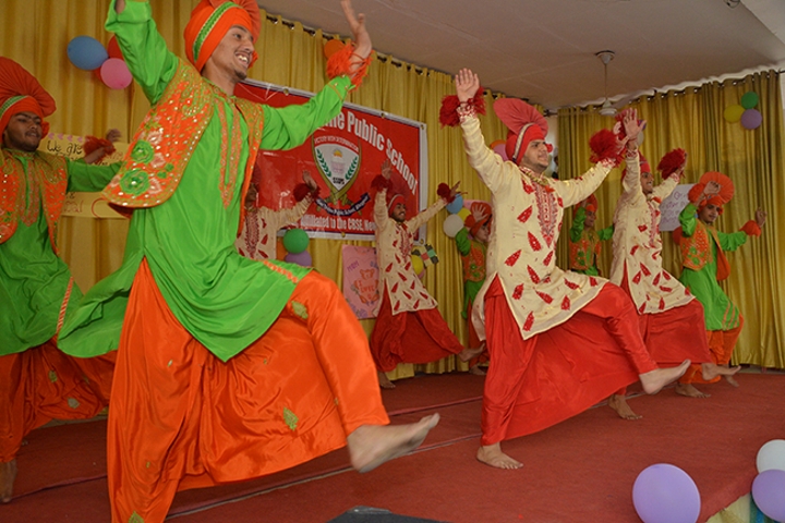 St Soldier Divine Public School-Dance