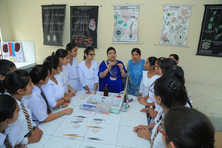 St Soldier Divine Public School-Science Lab