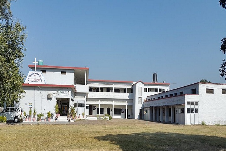 St Thomas High School-School View