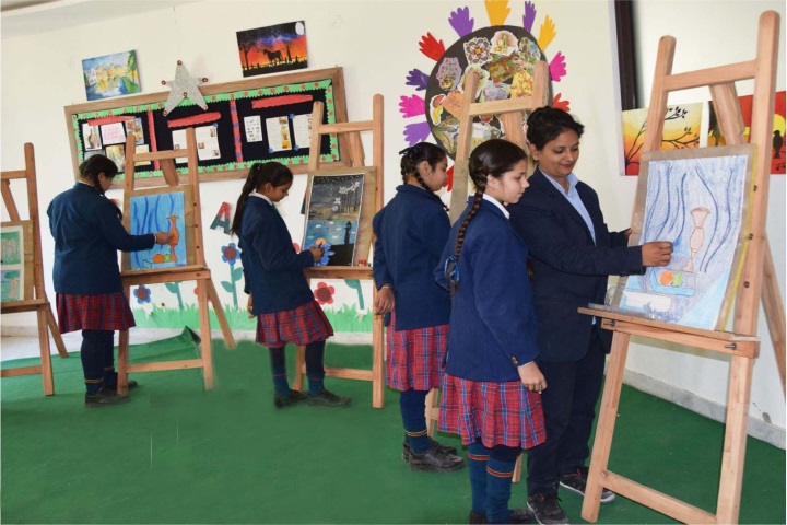 Tagores International Smart School-Art Room