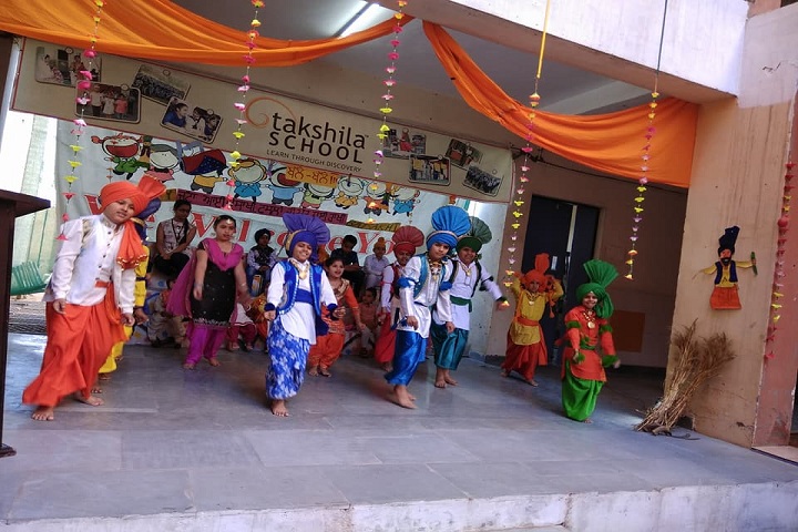 Takshila School-Dance