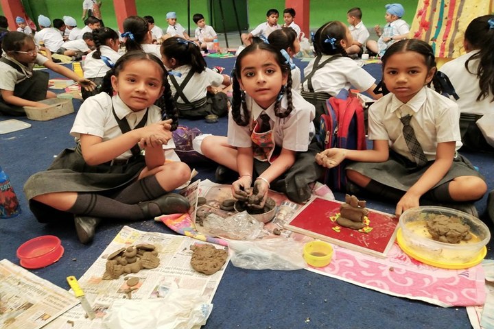 The Cambridge School-Activity