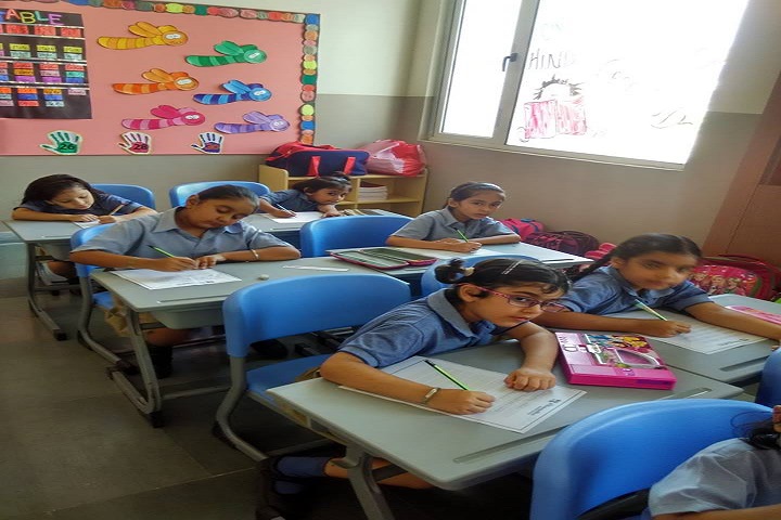 The Knowledge Bus Global School-Classroom