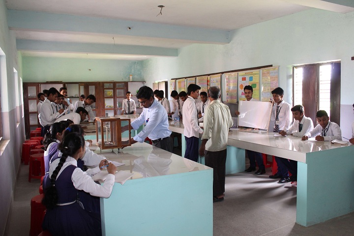 Katahari Public School-Chemistry Lab