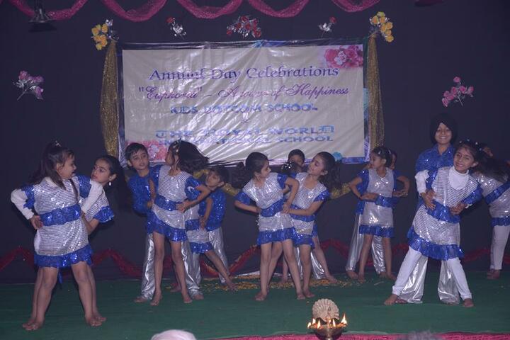 The Royal World International School-Childrens Day