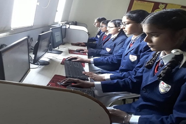Superior World School-IT-Lab