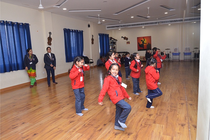 The Unirise World School-dance room