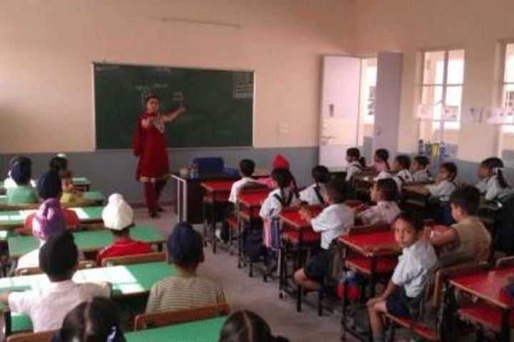 Universal Academy-Class Room