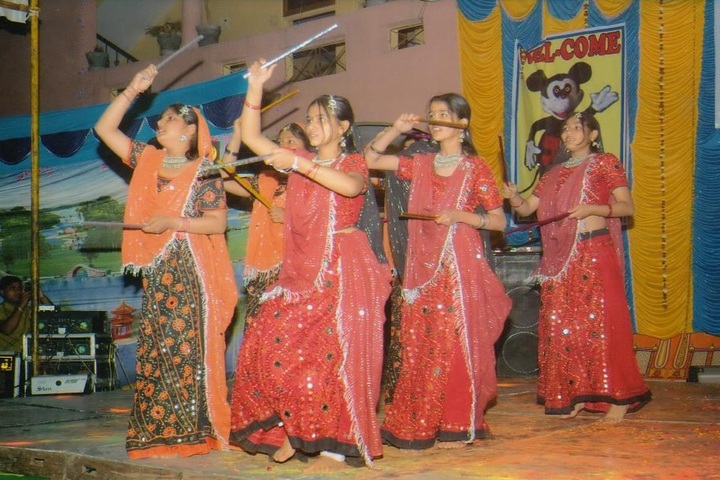 A N Public Secondary School-Dance