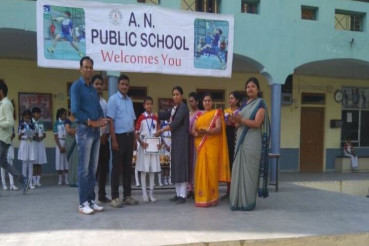 A N Public Secondary School-Prize Distribution