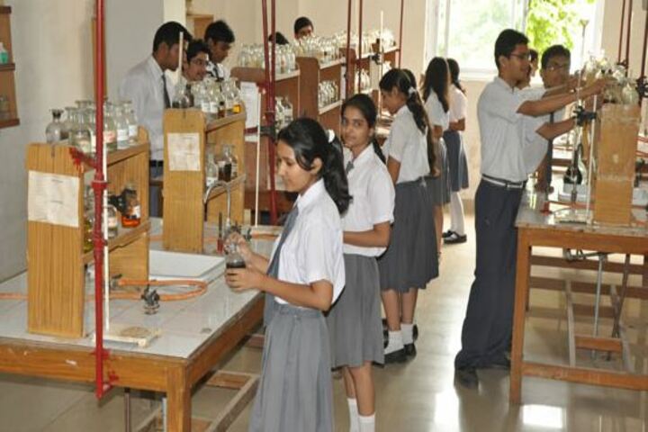 Aklank Public SchoolLab
