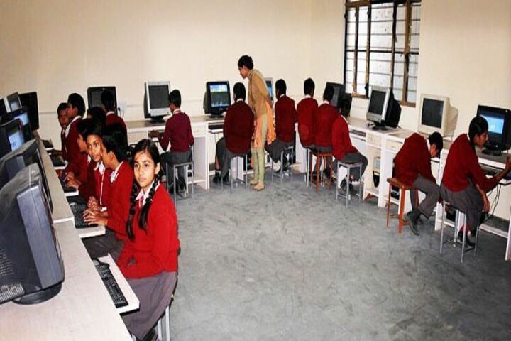 Alpha International AcademyComputer Lab