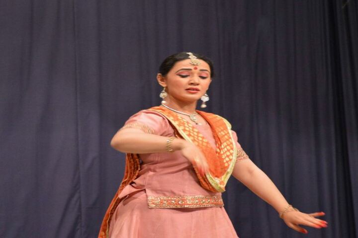 Alwar Public School-Dance