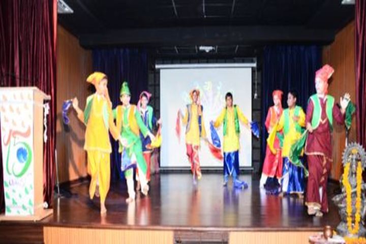 Apex International School-Independence Day Dance