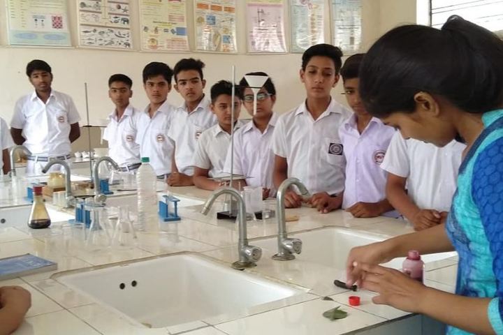 Arihant International School-Lab