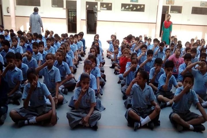 Arihant International School-Yoga