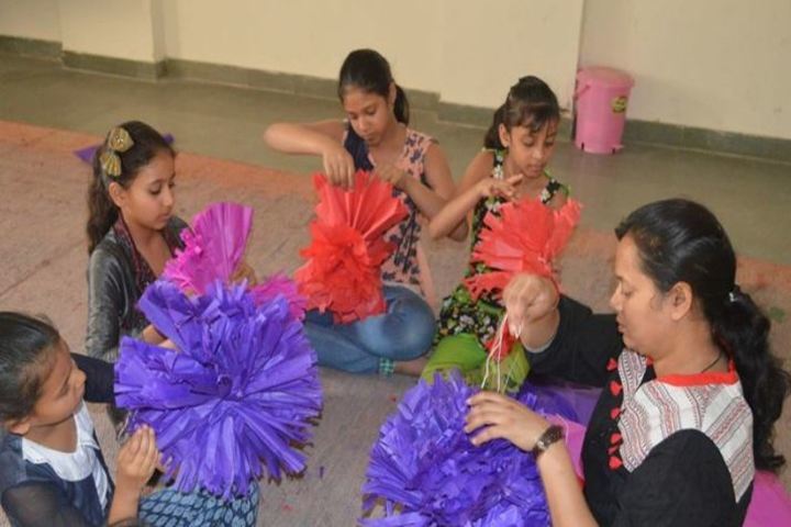 B. L. International Smart School-Art and Craft