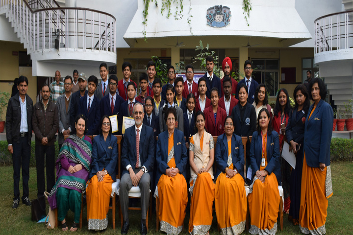 Bakhshis Springdales Senior Secondary School-Group Photo