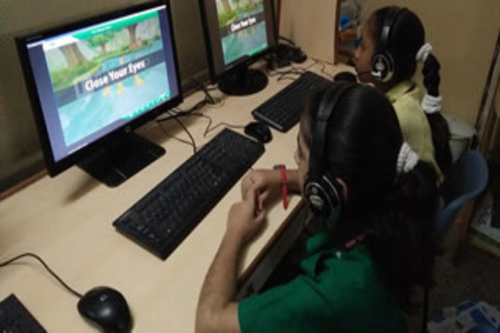 Bakhshis Springdales Senior Secondary School-Language Lab