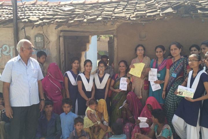 Bal Niketan Gandhi Seva Sadan-Students Motivating Villagers