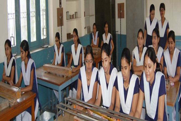 Bal Niketan Gandhi Seva Sadan-Students