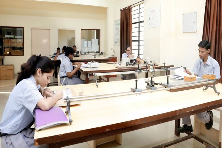Bansal Public School-Physics Lab