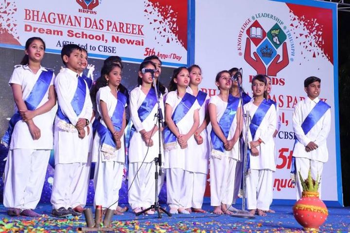 Bhagwan Das Pareek Dream School-Singing